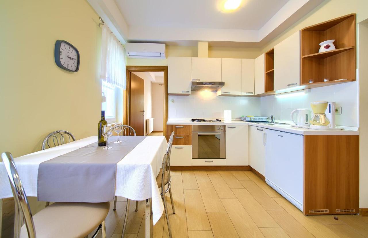 Apartments Jele มาลินสกา ภายนอก รูปภาพ